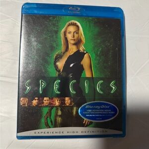 Species (Blu-ray Disc) - Green Cover